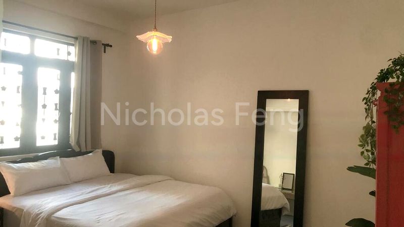 3 Bed Apartment (Condo) for Sale in  Sennett Estate - Image 8